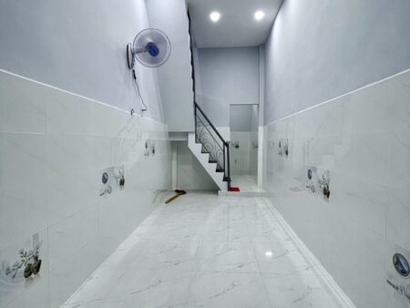 Bán nhà hẻm ba gác thông, Lạc Long Quân, Tân Bình, hơn 2 tỷ